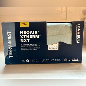 NEW IN BOX Thermarest Neoair Xtherm NXT Sleeping Pad